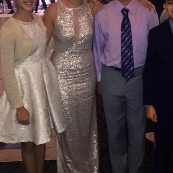 Aidan mattox champagne/ silver sequin dress size4 - Picture 9 of 9